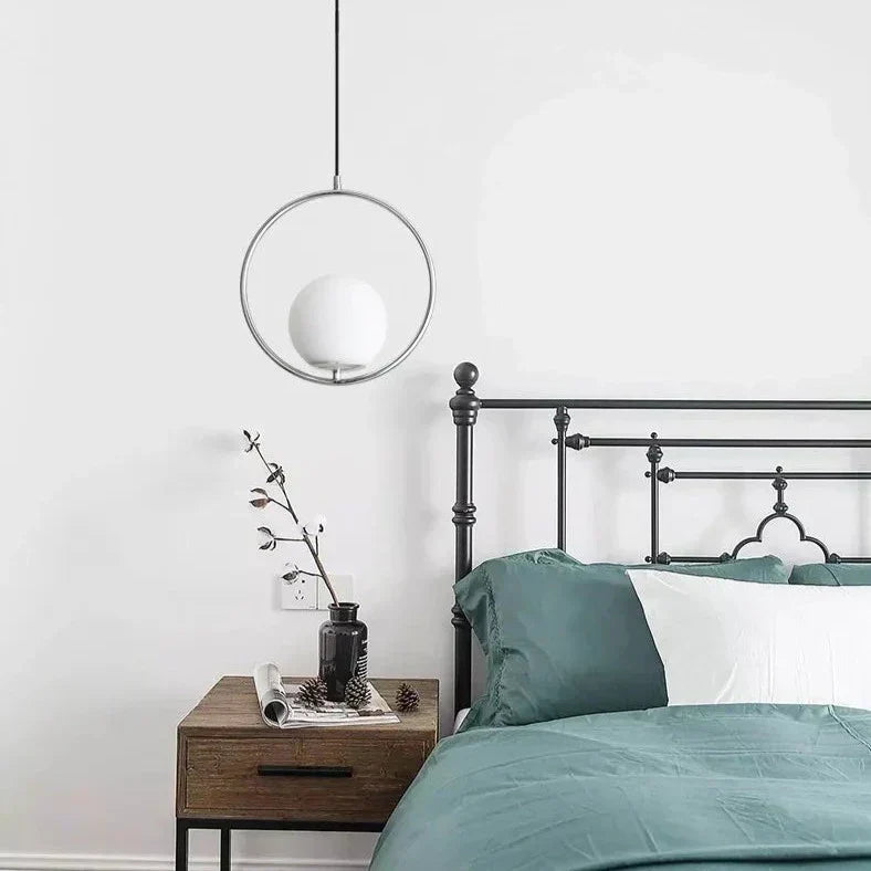 Elegante Moderne Glas Pendelleuchte Mit Glas Ball Pendelleuchte Design Und Messing Und Chromakzenten Für Industrielle Innenräume