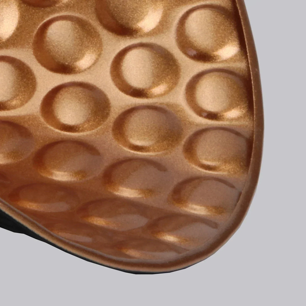 Retro Industrial Pendelleuchte Mit Markantem Dreieckrahmen Und Mattes Finish Für Stilvolle Innenbeleuchtung