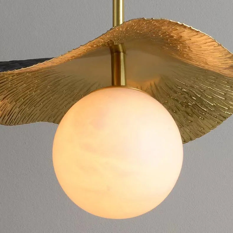 Kupfer Marmor Pendelleuchte Mit Fließender Kupferwelle Und Marmorkugel Für Luxuriöse Moderne Raumbeleuchtung