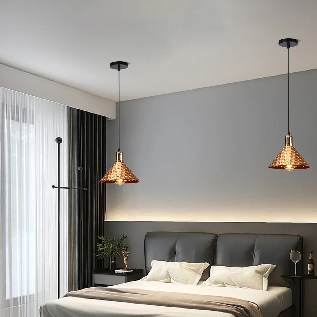 Retro Industrial Pendelleuchte Mit Markantem Dreieckrahmen Und Mattes Finish Für Stilvolle Innenbeleuchtung