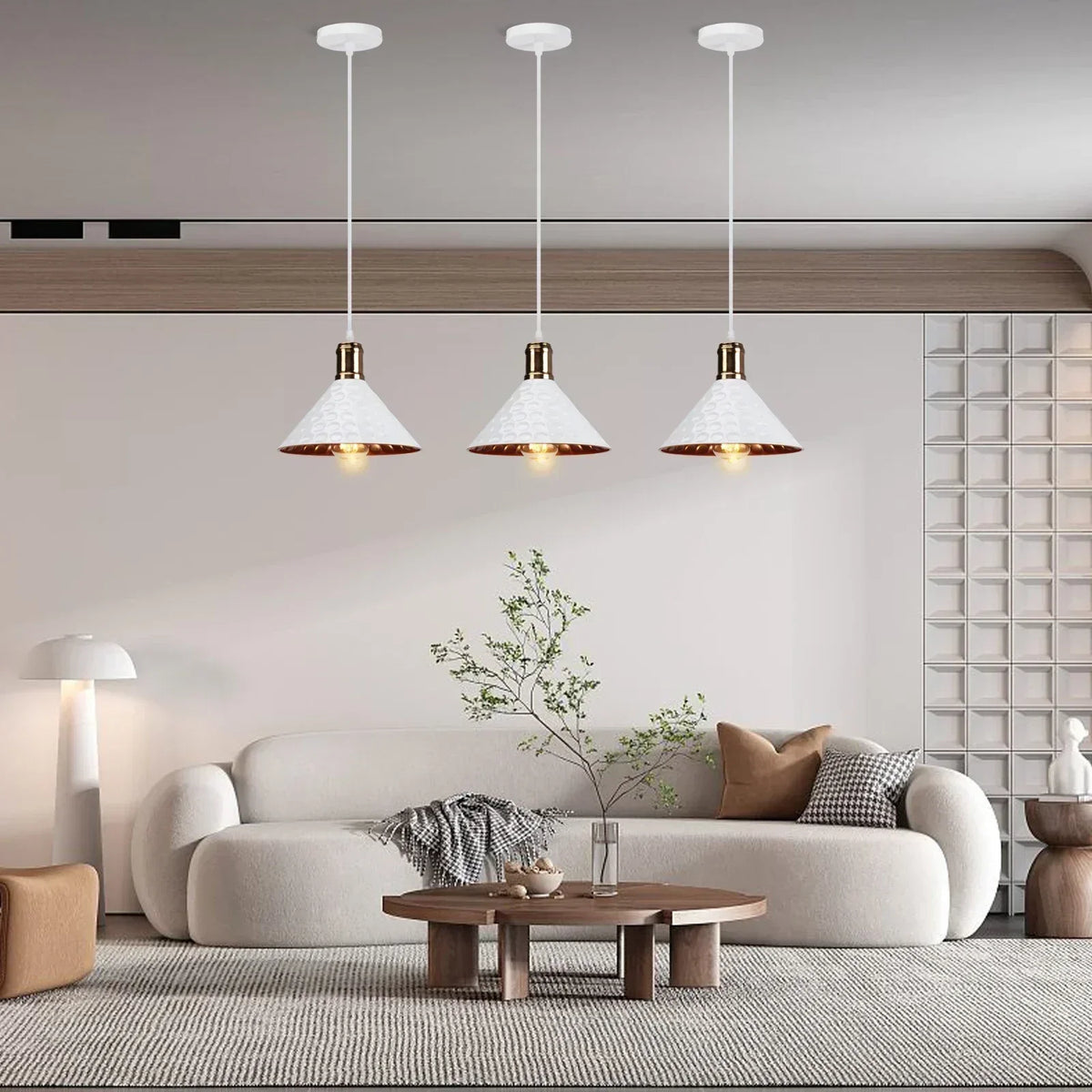 Retro Industrial Pendelleuchte Mit Markantem Dreieckrahmen Und Mattes Finish Für Stilvolle Innenbeleuchtung