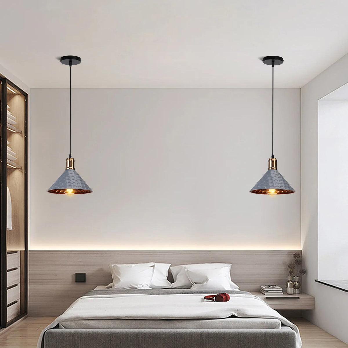 Retro Industrial Pendelleuchte Mit Markantem Dreieckrahmen Und Mattes Finish Für Stilvolle Innenbeleuchtung
