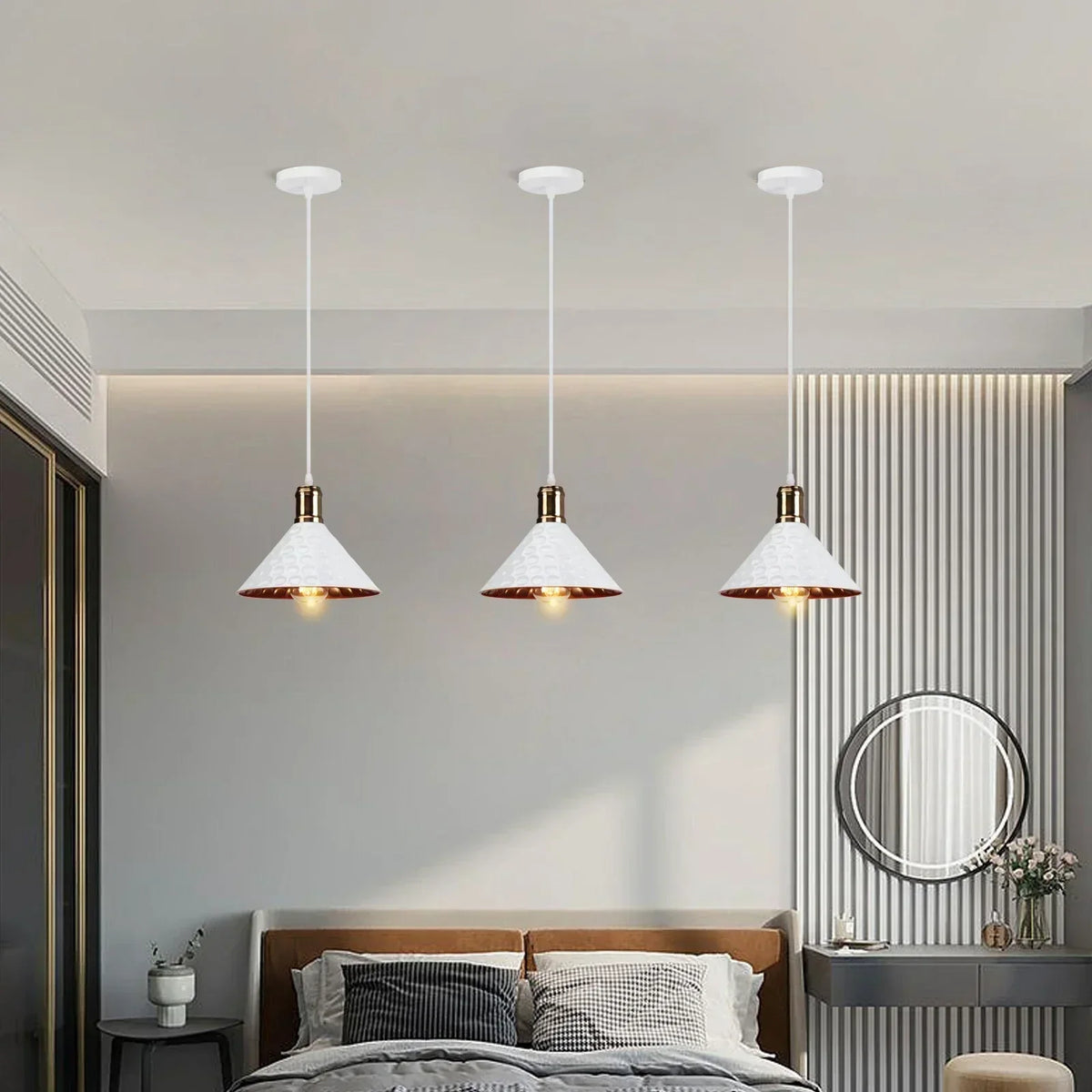 Retro Industrial Pendelleuchte Mit Markantem Dreieckrahmen Und Mattes Finish Für Stilvolle Innenbeleuchtung