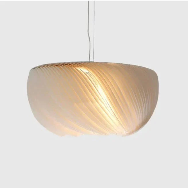 Moderne Pendelleuchte Mit Diagonale Blattmotive Und Naturnaher Eleganz Für Wohnzimmer Und Zeitgenössische Räume