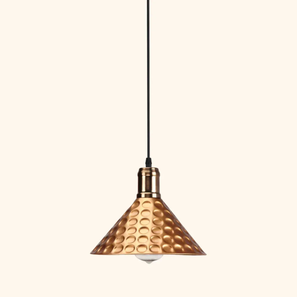Retro Industrial Pendelleuchte Mit Markantem Dreieckrahmen Und Mattes Finish Für Stilvolle Innenbeleuchtung