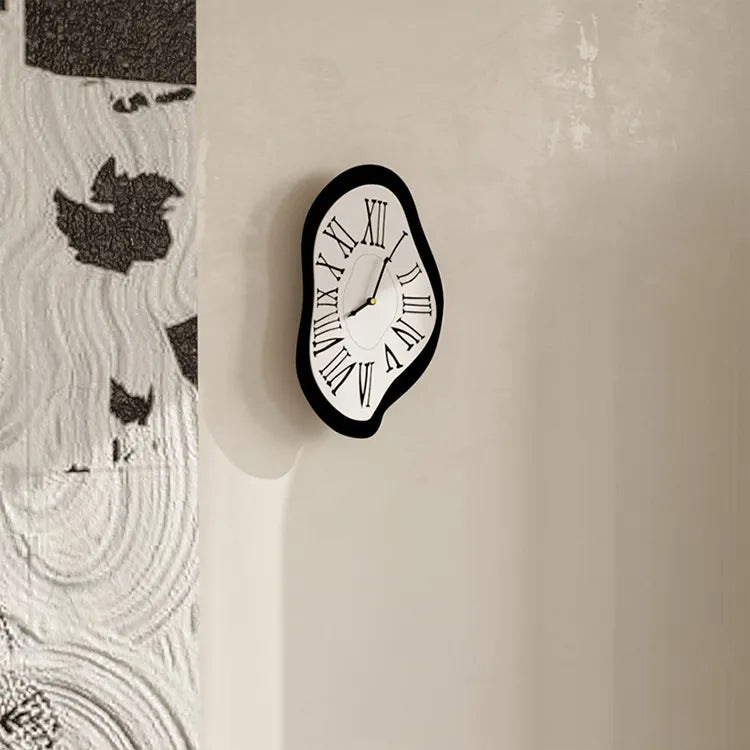 Wanduhr Im Surrealen Stil Schmelzende Silhouette Mit Römischen Ziffern Leises Quarzwerk Für Wohnzimmer Und Büro