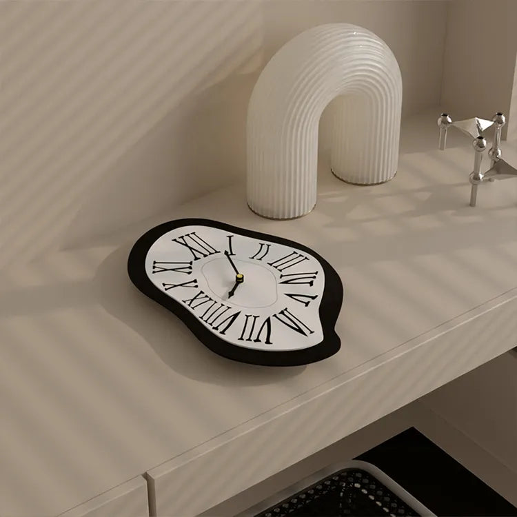 Wanduhr Im Surrealen Stil Schmelzende Silhouette Mit Römischen Ziffern Leises Quarzwerk Für Wohnzimmer Und Büro