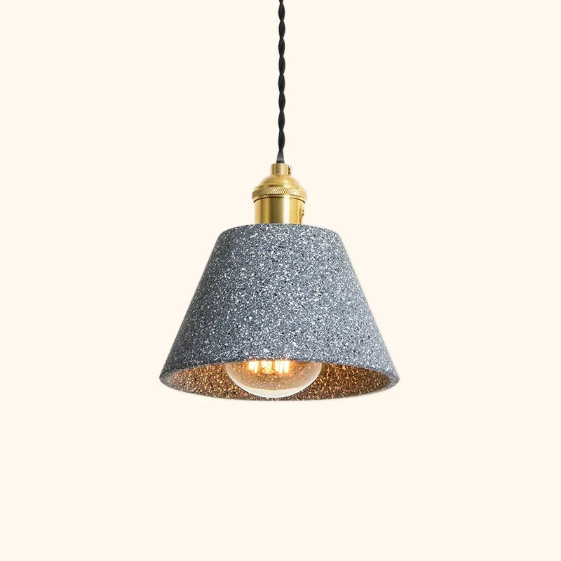 Terrazzo Pendelleuchte Mit Ausgestellter Form Und Geflechtkabel Für Stilvolle Beleuchtung Im Industriellen Design
