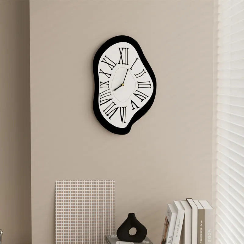 Wanduhr Im Surrealen Stil Schmelzende Silhouette Mit Römischen Ziffern Leises Quarzwerk Für Wohnzimmer Und Büro